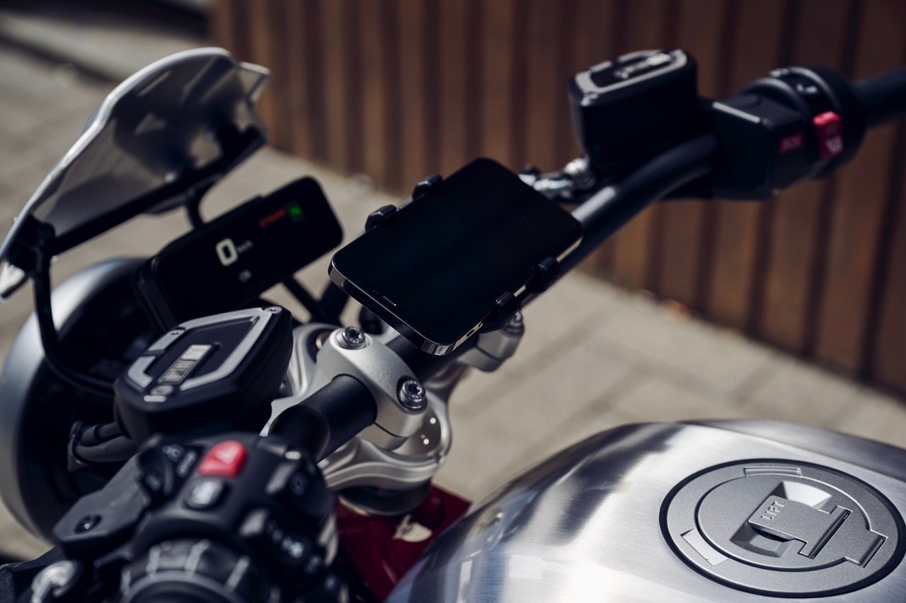 BMW presenta le nuove R 12 nineT e R 12 